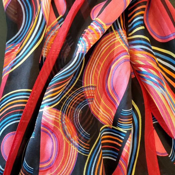 Oscar de la Renta Accessories - Vintage Oscar De La Renta Circle Printed Silk Scarf